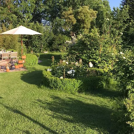 ベッド・アンド・ブレックファスト B&B L'Happeautine